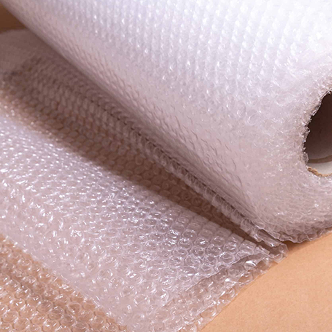 Come utilizzare il pluriball per prevenire urti e isolamento acustico